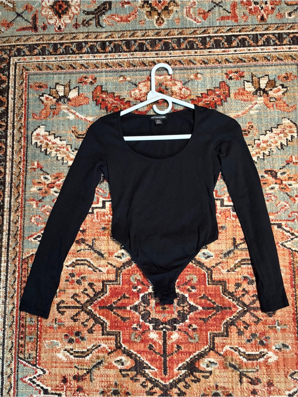 PrettyLittleThing Black Long Sleeve Scoop Neck Bodysuit